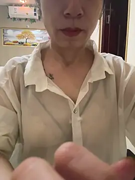 aniani11 online show from 04/12/26, 12:08