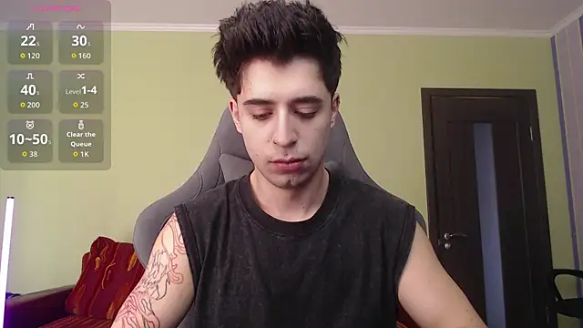 Snapshot of Yofukashii chatting on 11/18/25, 07:33 Yofukashii online show from 11/18/25, 07:33