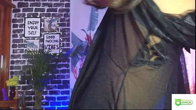 Saloni9 online show from 04/09/26, 04:14