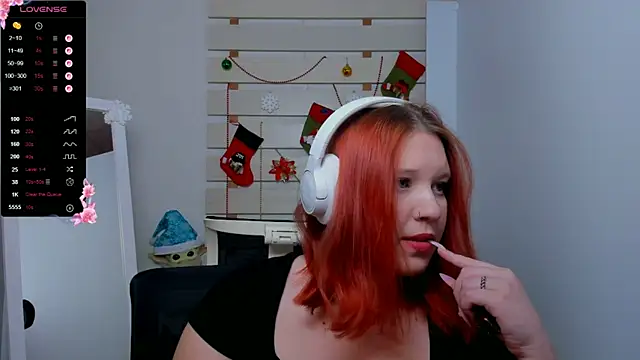 FoxPlayXX online show from 12/17/25, 09:09