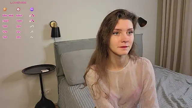 LauraYoungg online show from 11/29/25, 08:31