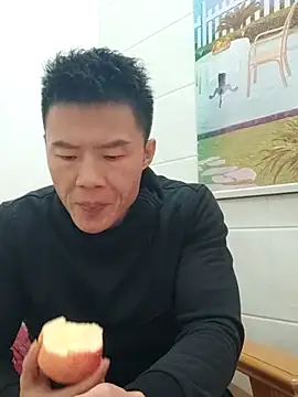 Snapshot of tian7788 chatting on 12/21/25, 03:03 tian7788 online show from 12/21/25, 03:03