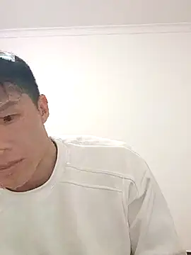 Snapshot of tian7788 chatting on 02/15/26, 12:37 tian7788 online show from 02/15/26, 12:37