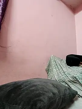 pujapujarrrr online show from 11/04/25, 08:40