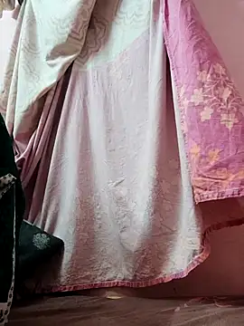 Snapshot of pujapujarrrr chatting on 10/30/25, 08:50 pujapujarrrr online show from 10/30/25, 08:50