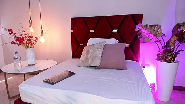 HannaaWells online show from 03/09/26, 03:04