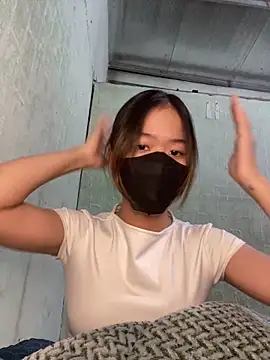 BUNNY050465 online show from 11/14/25, 03:05