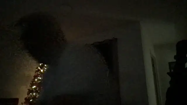 ezrah23 online show from 12/18/25, 05:50