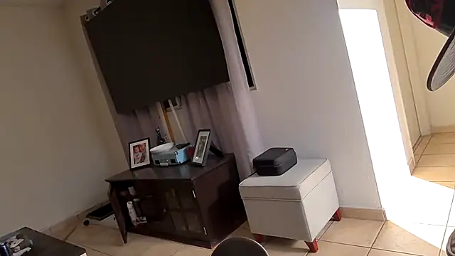 ezrah23 online show from 02/09/26, 05:00