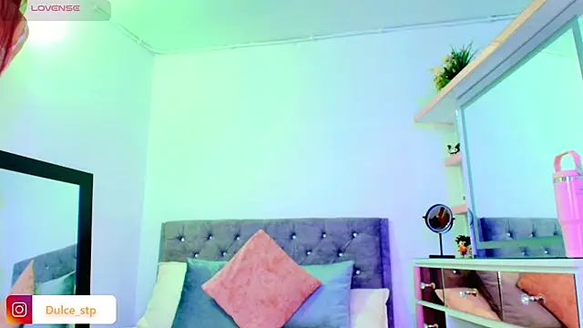 Vale prado online show from 02/10/26, 01:15