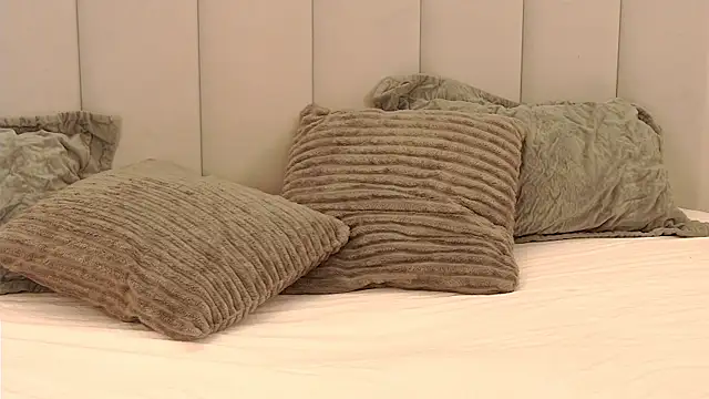 VickiBanx online show from 02/20/26, 04:09