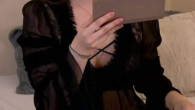 VickiBanx online show from 12/02/25, 04:03