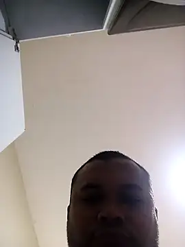 Snapshot of loboalfa2030 chatting on 11/24/25, 01:22 loboalfa2030 online show from 11/24/25, 01:22