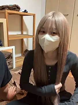 Snapshot of nene_2416 chatting on 10/30/25, 01:42 nene 2416 online show from 10/30/25, 01:42