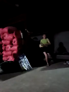 Snapshot of -Lana-123 chatting on 04/02/26, 01:18 -Lana-123 online show from 04/02/26, 01:18