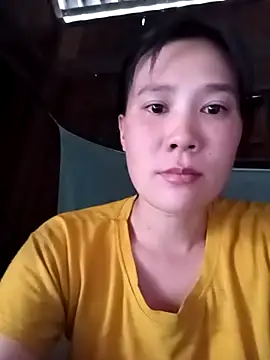 Snapshot of -Lana-123 chatting on 10/30/25, 04:11 -Lana-123 online show from 10/30/25, 04:11