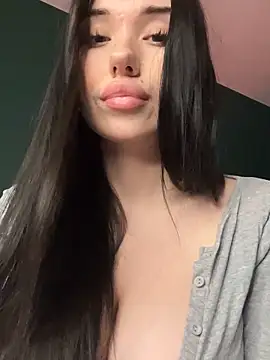 Kattyschwarz online show from 11/29/25, 07:58