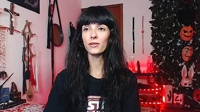 CarrieBurton online show from 11/05/25, 07:06