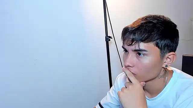 MollyandFher online show from 11/29/25, 02:34