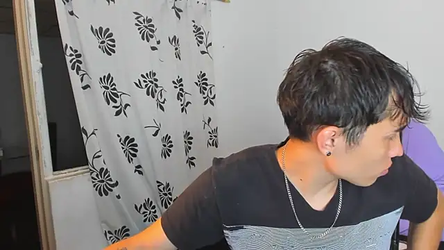 MollyandFher online show from 12/22/25, 02:11