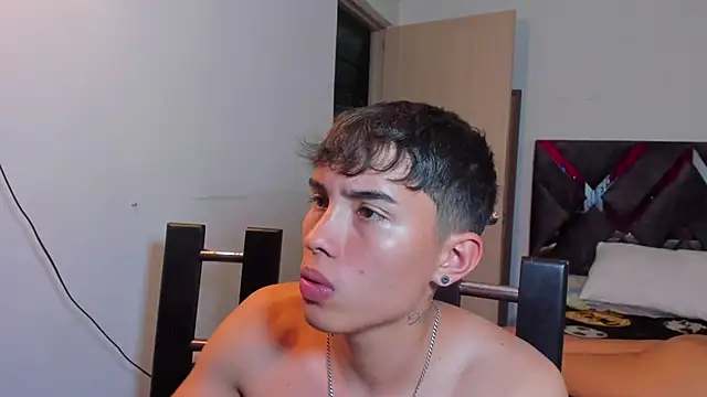 MollyandFher online show from 11/18/25, 11:37