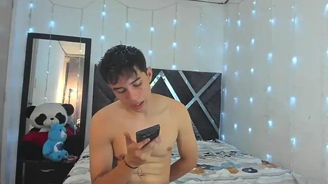 MollyandFher online show from 02/06/26, 01:45