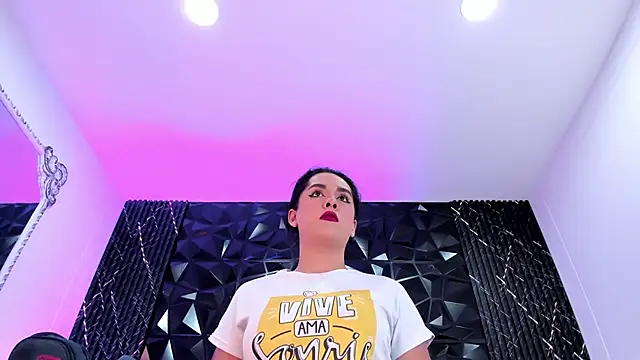 AudreyHayworth online show from 04/05/26, 01:29