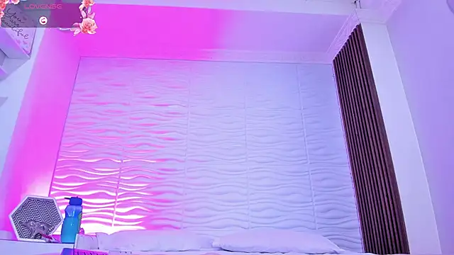 AudreyHayworth online show from 12/04/25, 12:04