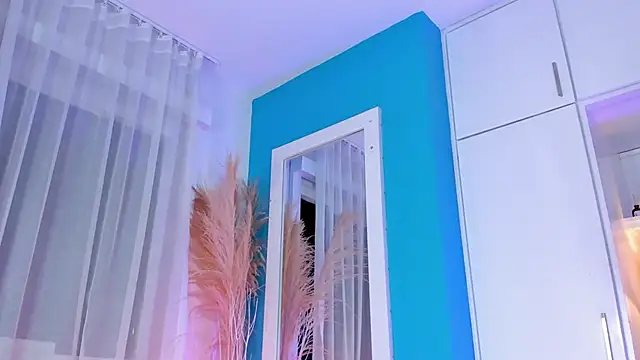 LahanaKimish online show from 02/05/26, 03:46