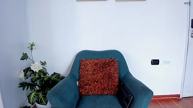 LahanaKimish online show from 11/13/25, 12:31