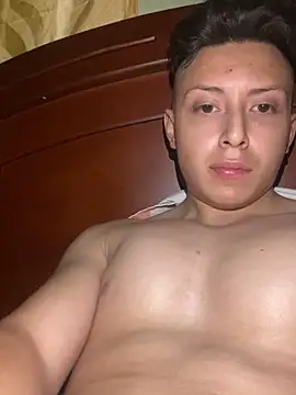 Snapshot of Dominick258 chatting on 10/29/25, 06:18 Dominick258 online show from 10/29/25, 06:18