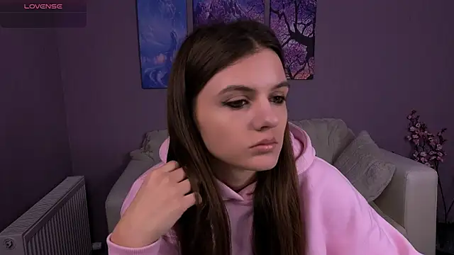 lisa dark  online show from 01/18/26, 12:08