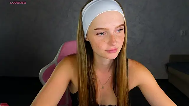 Lovelly molly1 online show from 07/16/26, 04:26
