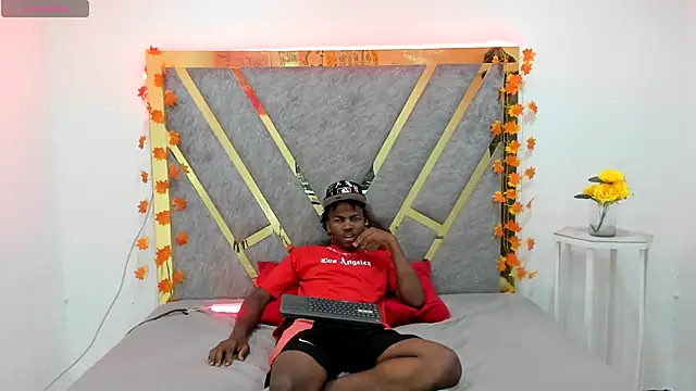 Snapshot of Big_Yaiman chatting on 10/29/25, 06:51 Big Yaiman online show from 10/29/25, 06:51