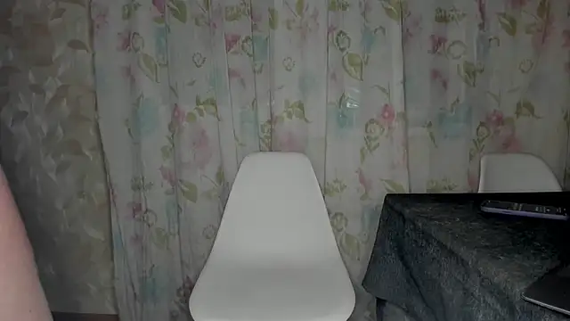 Elle Milfa online show from 04/03/26, 11:44