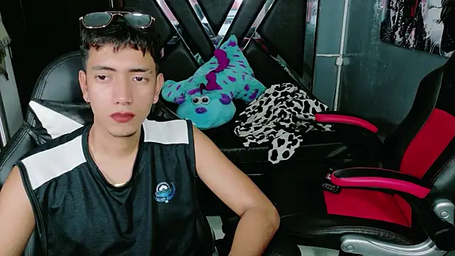 darwinandbrayann online show from 11/29/25, 03:45