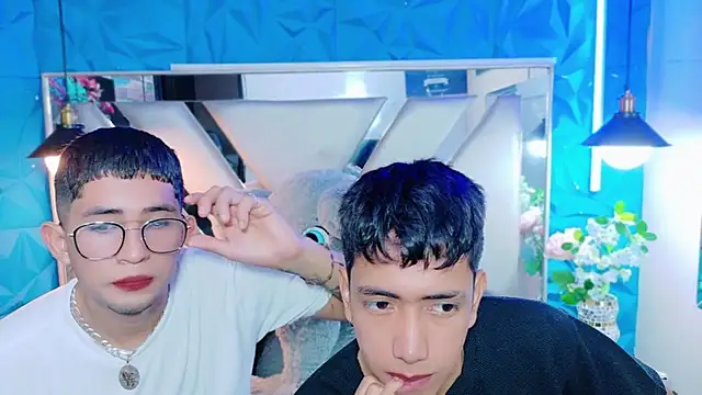 darwinandbrayann online show from 11/30/25, 08:09