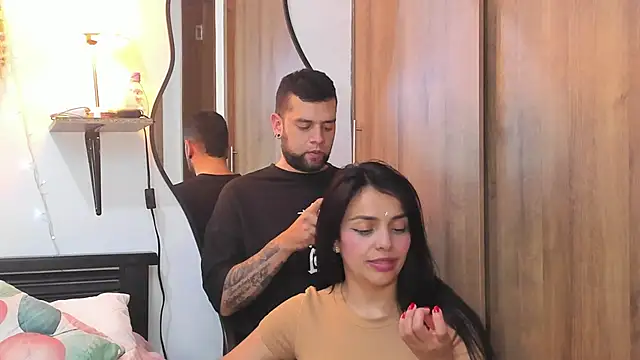 MailynAndNick online show from 11/05/25, 01:42