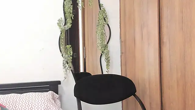 MailynAndNick online show from 03/25/26, 01:32