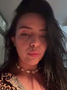 MailynAndNick online show from 12/14/25, 06:13