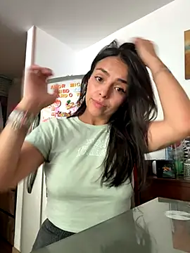 MailynAndNick online show from 11/26/25, 02:28