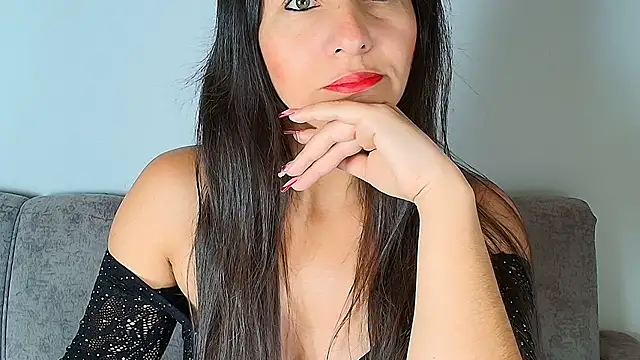 Snapshot of alana_pink95 chatting on 11/12/25, 07:34 alana pink95 online show from 11/12/25, 07:34