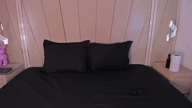 lexiee   online show from 01/07/26, 11:59