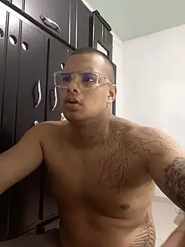 LucassFoster online show from 02/10/26, 05:12