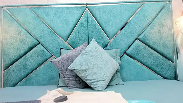 EXOTIC TRANS online show from 11/22/25, 01:10