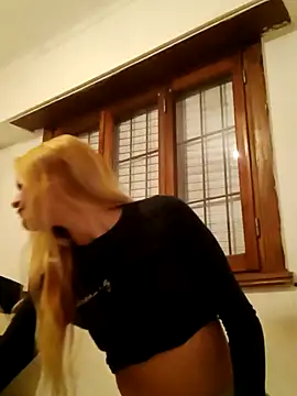 larubia arg online show from 11/08/25, 03:54