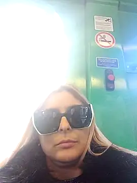 Snapshot of fragoli chatting on 11/09/25, 01:37 fragoli online show from 11/09/25, 01:37