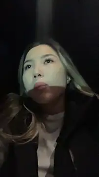 limkiss online show from 11/25/25, 12:16