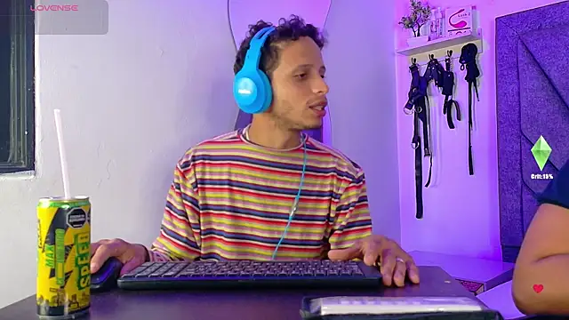 Snapshot of DamianandEva chatting on 05/20/26, 12:57 DamianandEva online show from 05/20/26, 12:57