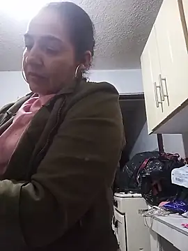 Snapshot of MaryRoze_ chatting on 02/17/26, 12:08 MaryRoze online show from 02/17/26, 12:08